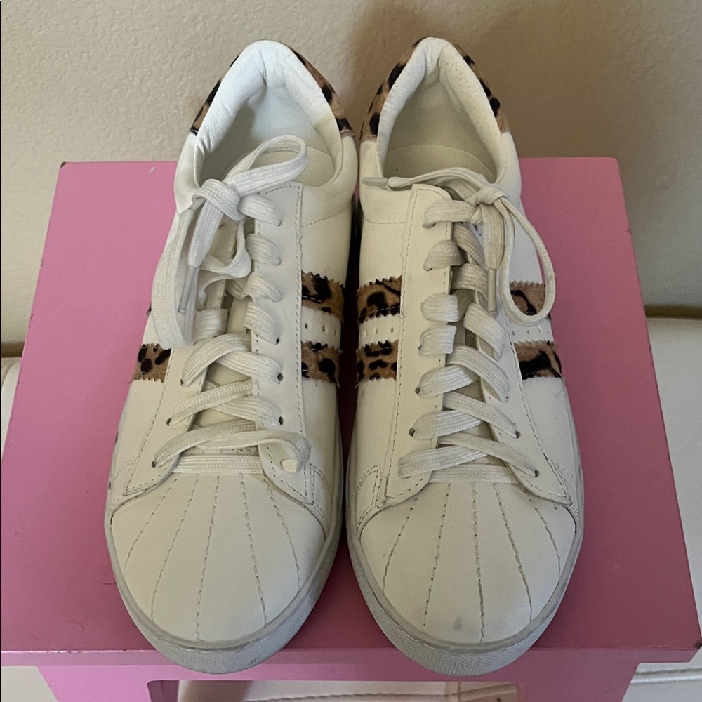 Leopard Accent White Sneakers - Picture 6 of 7